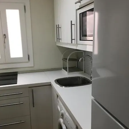 Plaza De Naranjos Marbella